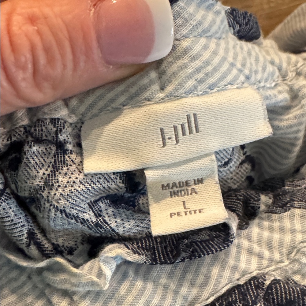 J. Jill White Off-Shoulder Top with Navy Floral Embroidery - Picture 3 of 5